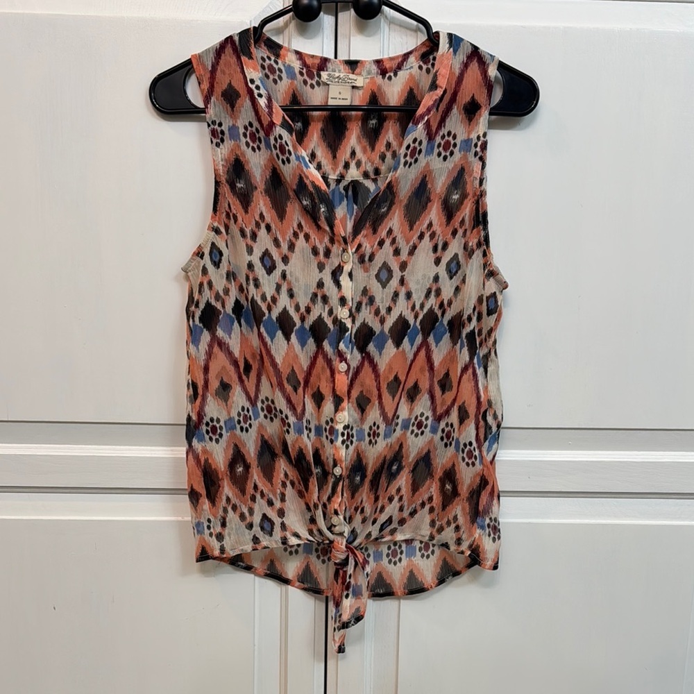Lucky Brand Tie Front Blouse. Patterned. Size S. - Picture 1 of 7